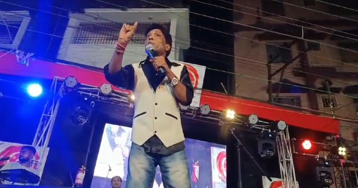অম্বিকাপুর পূর্বপাড়া ও হাসপাতাল রোডের পুজোয় অম্বিকাপুর পূর্বপাড়া ও হাসপাতাল রোডের পুজোয়