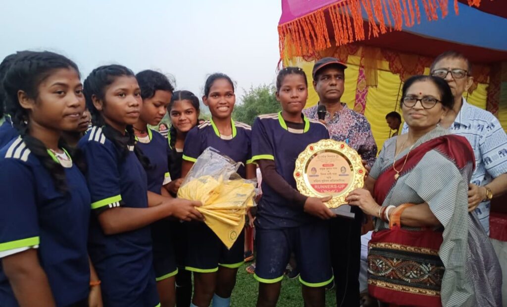 খোঁজ এর মহিলা ফুটবলে চ্যাম্পিয়ন কুরকুরি, রানার্স নারায়নছড়া খোঁজ এর মহিলা ফুটবলে চ্যাম্পিয়ন কুরকুরি, রানার্স নারায়নছড়া