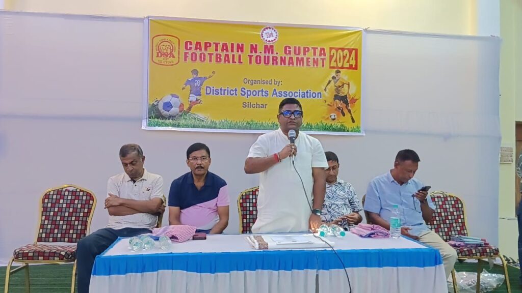 এনএম গুপ্ত ফুটবল টুর্নামেন্ট সুষ্ঠু ভাবে সম্পন্ন হওয়ায় সংবর্ধনা দীপায়নের এনএম গুপ্ত ফুটবল টুর্নামেন্ট সুষ্ঠু ভাবে সম্পন্ন হওয়ায় সংবর্ধনা দীপায়নের
