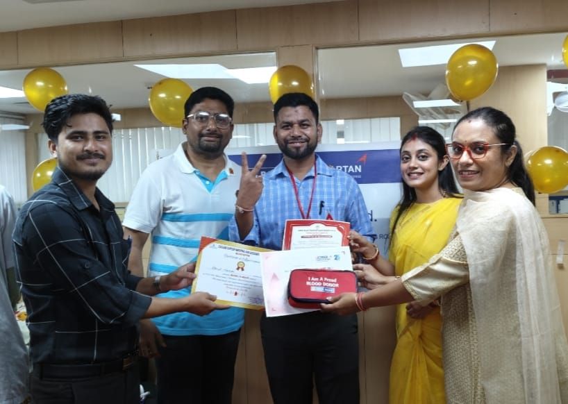 এইচডিএফসি ব্যাঙ্কের ক্লাব রোড শাখায় রক্তদান শিবির এইচডিএফসি ব্যাঙ্কের ক্লাব রোড শাখায় রক্তদান শিবির