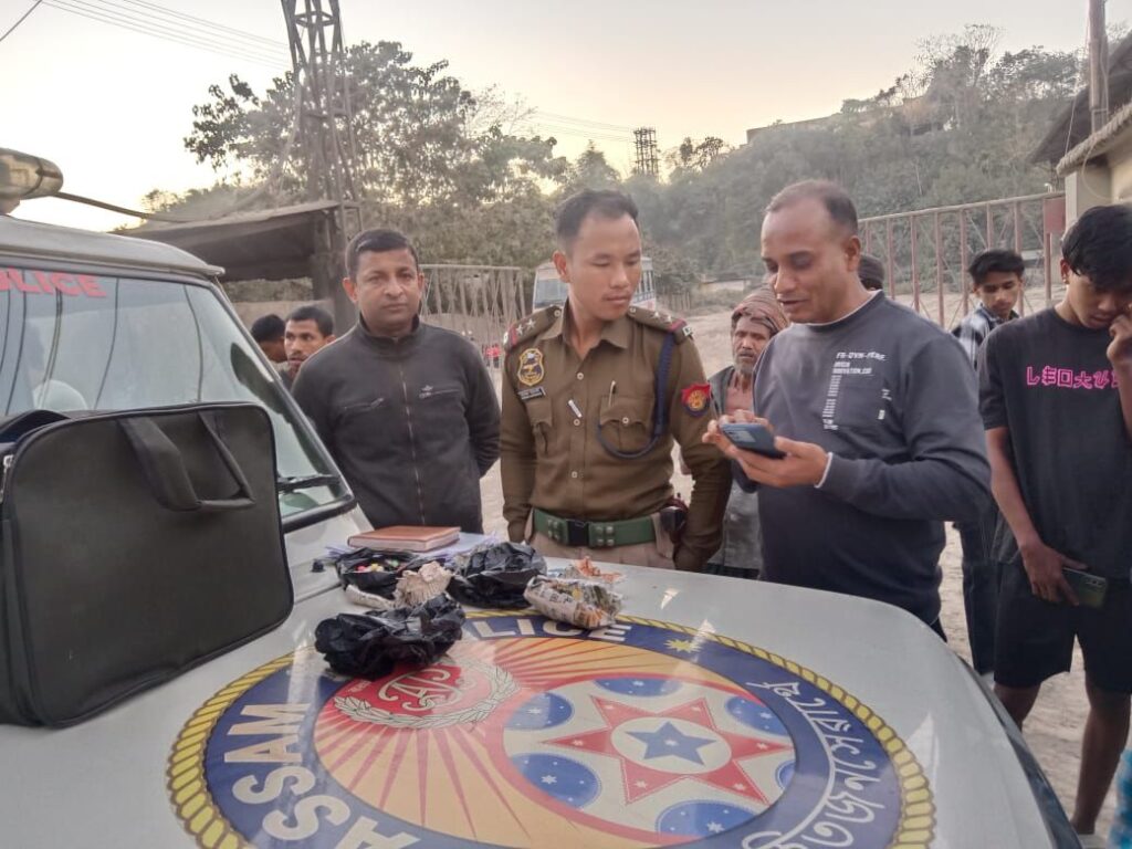 বদরপুরে মাদক সহ গ্রেফতার চার বদরপুরে মাদক সহ গ্রেফতার চার