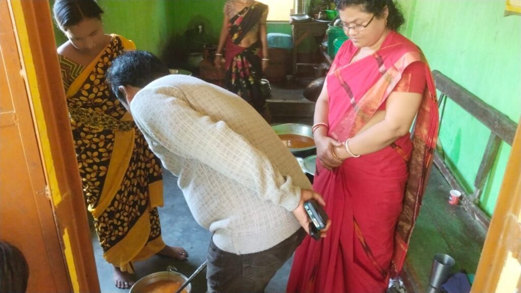 শিলচরের সুভাষনগর প্রাইমারি পিএমশ্রী স্কুল পরিদর্শন ডিআই-র শিলচরের সুভাষনগর প্রাইমারি পিএমশ্রী স্কুল পরিদর্শন ডিআই-র