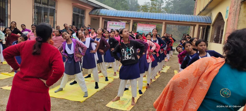কৰ্মশালায় শরীর-মনকে সুস্থ রাখার কৌশল শেখালো নিরাময় কৰ্মশালায় শরীর-মনকে সুস্থ রাখার কৌশল শেখালো নিরাময়