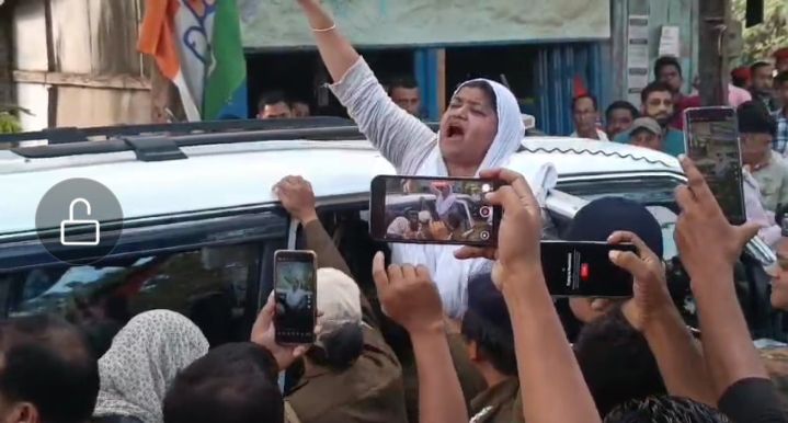 শিলচরেও কংগ্রেসের মিছিল আটকে দিল পুলিশ, উত্তপ্ত পরিস্থিতি, আটক শিলচরেও কংগ্রেসের মিছিল আটকে দিল পুলিশ, উত্তপ্ত পরিস্থিতি, আটক
