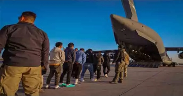 ট্রাম্পের শপথ নেওয়ার পর ৫৩৮ জন অবৈধ অভিবাসীকে গ্রেফতার ট্রাম্পের শপথ নেওয়ার পর ৫৩৮ জন অবৈধ অভিবাসীকে গ্রেফতার