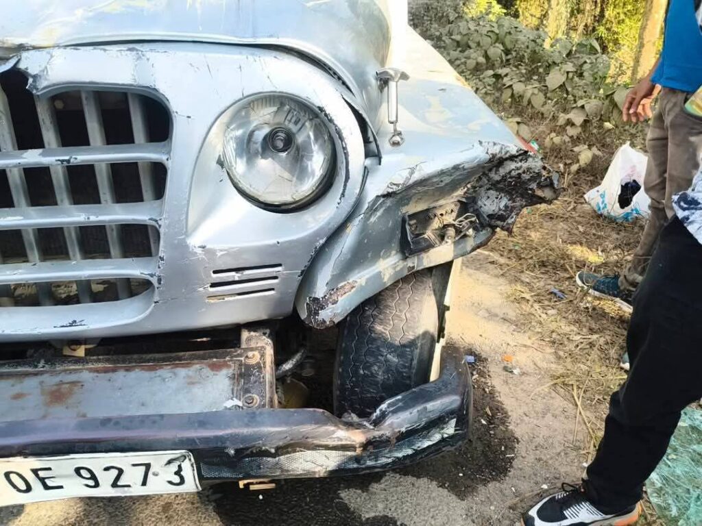 নিলামবাজারে ভয়াবহ দুর্ঘটনায় প্রাণ হারালেন এক ব্যক্তি, আহত ৫ নিলামবাজারে ভয়াবহ দুর্ঘটনায় প্রাণ হারালেন এক ব্যক্তি, আহত ৫