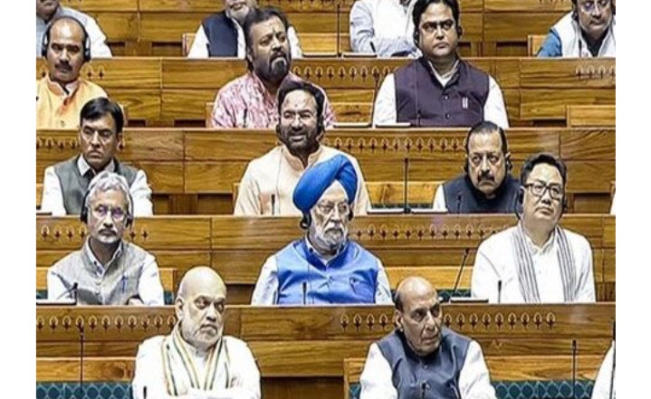 সাংসদদের ২৪ হাজার বেতন বাড়ল সাংসদদের ২৪ হাজার বেতন বাড়ল