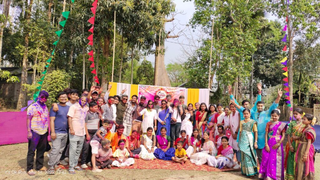 বাজারিছড়ায় সাড়ম্বরে বসন্ত উৎসব, রঙে রঙে মাতোয়ারা বাজারিছড়ায় সাড়ম্বরে বসন্ত উৎসব, রঙে রঙে মাতোয়ারা