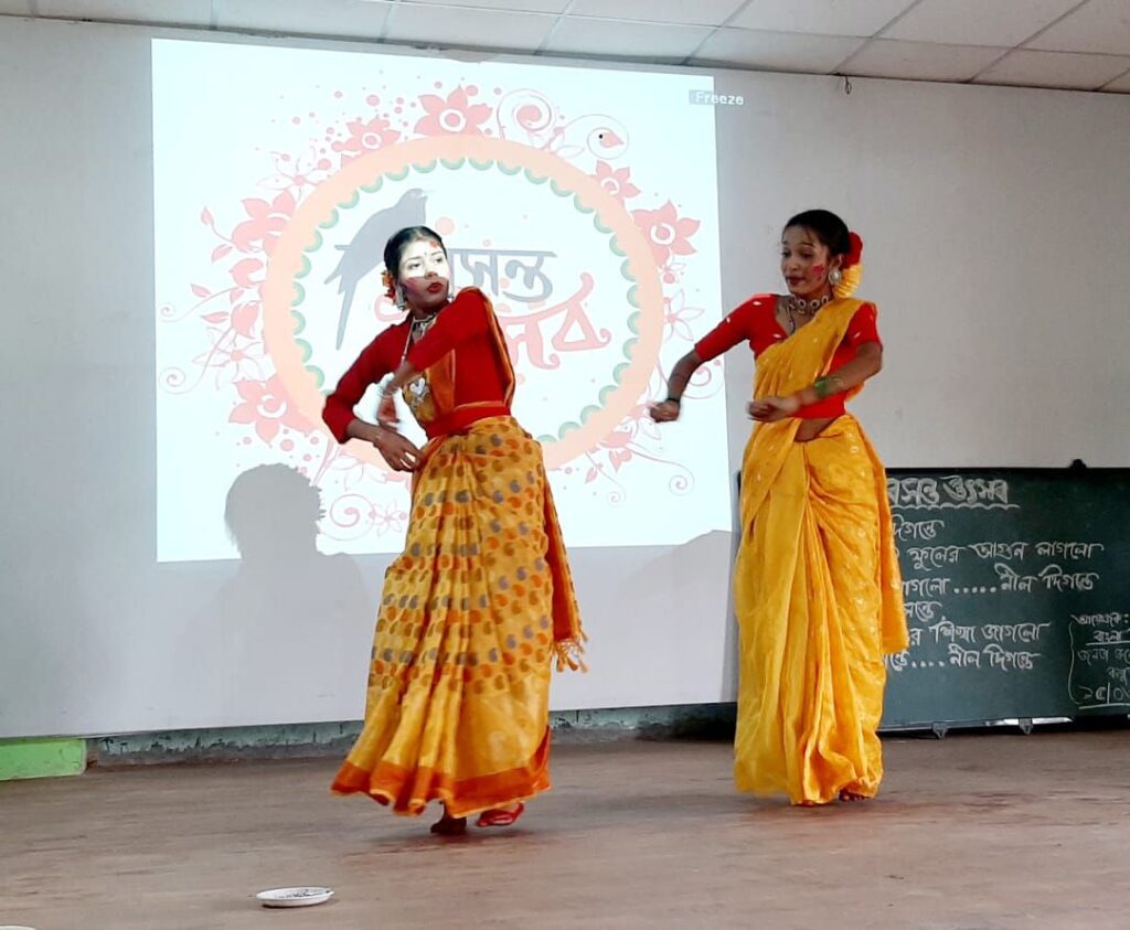 কাবুগঞ্জ জনতা কলেজে বসন্তবরণ উৎসব কাবুগঞ্জ জনতা কলেজে বসন্তবরণ উৎসব