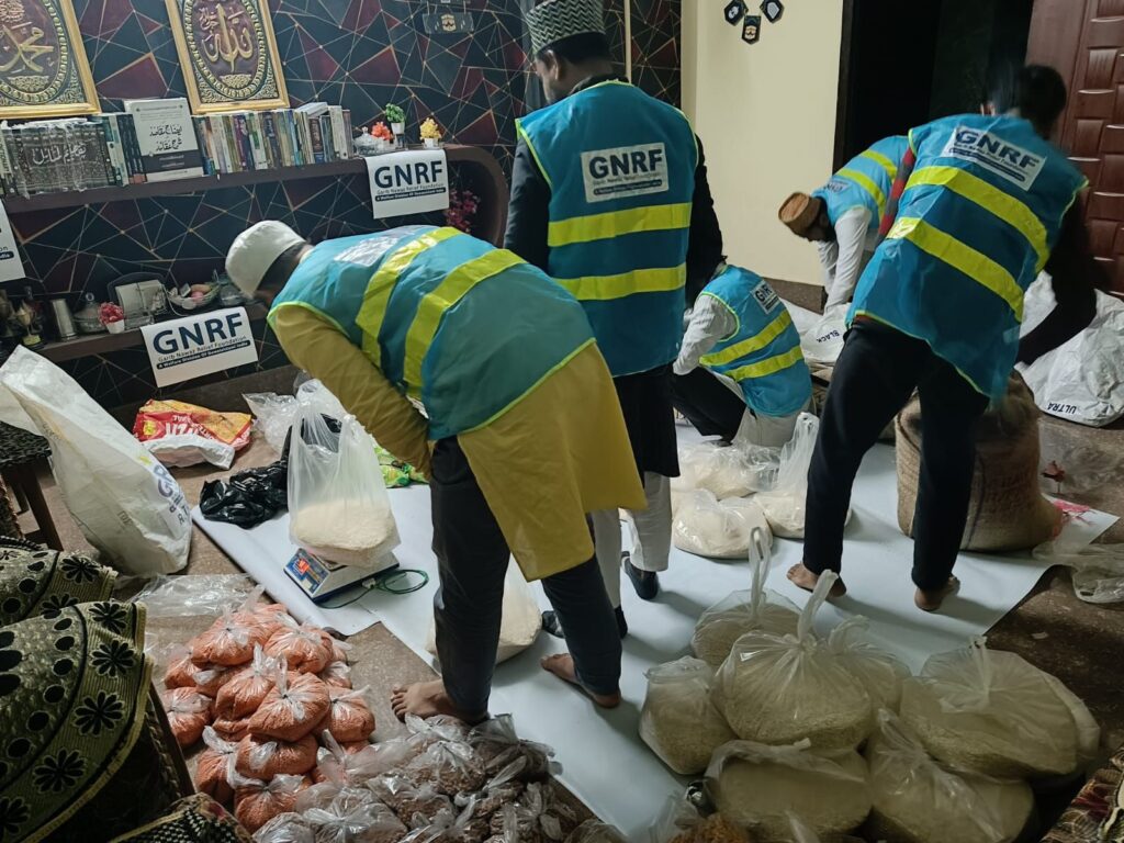 রমজান মাস উপলক্ষে জিএনআরএফের খাদ্যসামগ্রী বিতরণ রমজান মাস উপলক্ষে জিএনআরএফের খাদ্যসামগ্রী বিতরণ