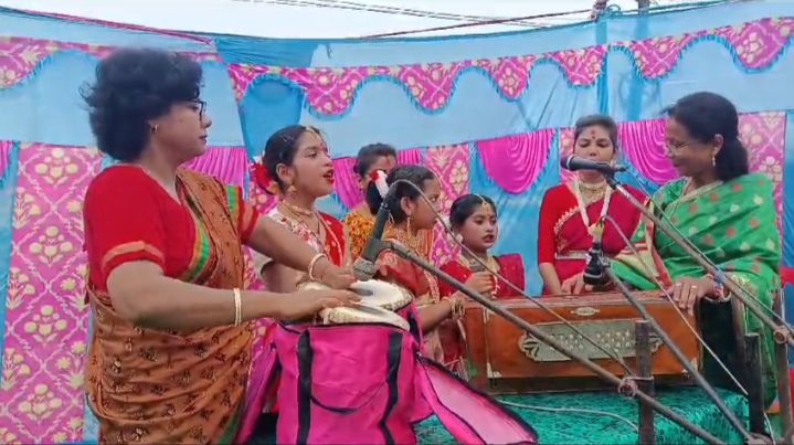 শিলচর প্রেস ক্লাবে বসন্ত উৎসব উদযাপন শিলচর প্রেস ক্লাবে বসন্ত উৎসব উদযাপন