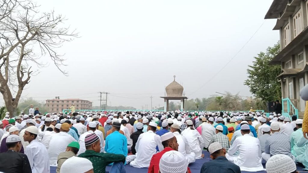 "অনৈসলামিক কাজ বর্জন করার আহ্বান মওলানা ফরিদ উদ্দিন চৌধুরীর দক্ষিণ কৃষ্ণপুর ঈদগাহে "অনৈসলামিক কাজ বর্জন করার আহ্বান মওলানা ফরিদ উদ্দিন চৌধুরীর দক্ষিণ কৃষ্ণপুর ঈদগাহে