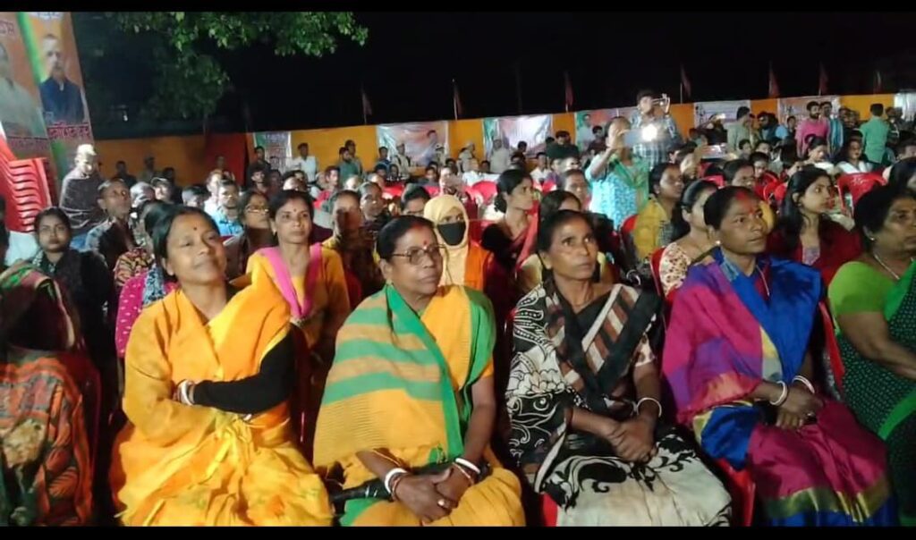 শ্রীভূমিতে নির্বাচনীয় সভায় কিসমত সুলতানার সমর্থনে প্রচার মন্ত্রী জয়ন্তর শ্রীভূমিতে নির্বাচনীয় সভায় কিসমত সুলতানার সমর্থনে প্রচার মন্ত্রী জয়ন্তর