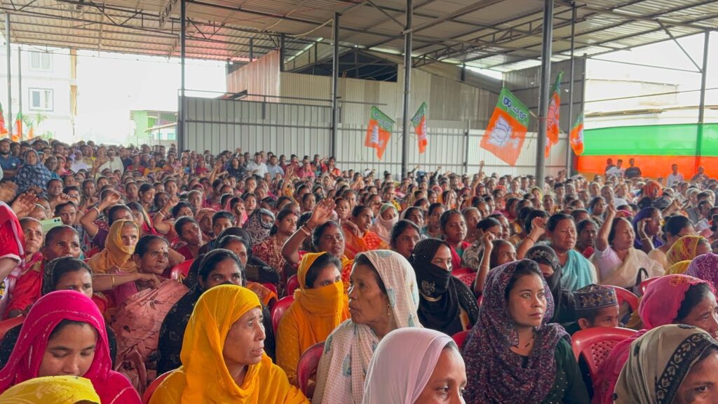 শবনমের হয়ে সভা র্যালি মন্ত্রী, সাংসদ, বিধায়কের শবনমের হয়ে সভা র্যালি মন্ত্রী, সাংসদ, বিধায়কের