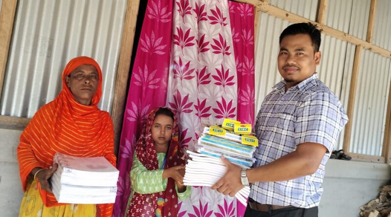 তানিয়ারকে সহমর্মিতার হাত বাড়ালেন চলচ্চিত্র নির্মাতা মৃণাল দেববর্মা