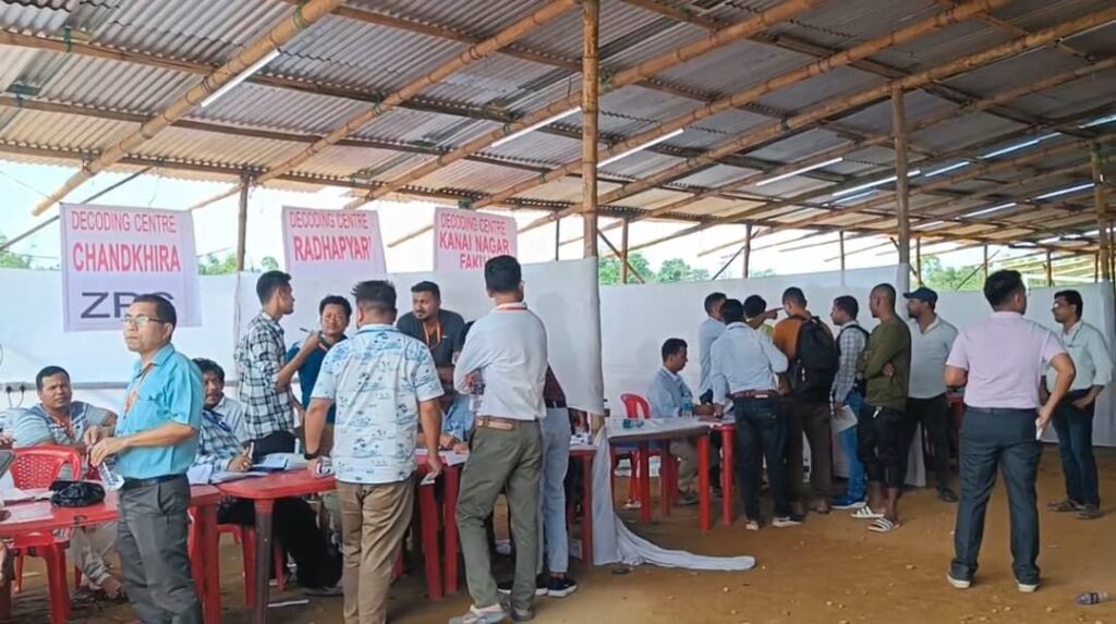 পাথারকান্দিতে প্রস্তুতি চূড়ান্ত, পৌঁছলেন ভোটকর্মীরা পাথারকান্দিতে প্রস্তুতি চূড়ান্ত, পৌঁছলেন ভোটকর্মীরা