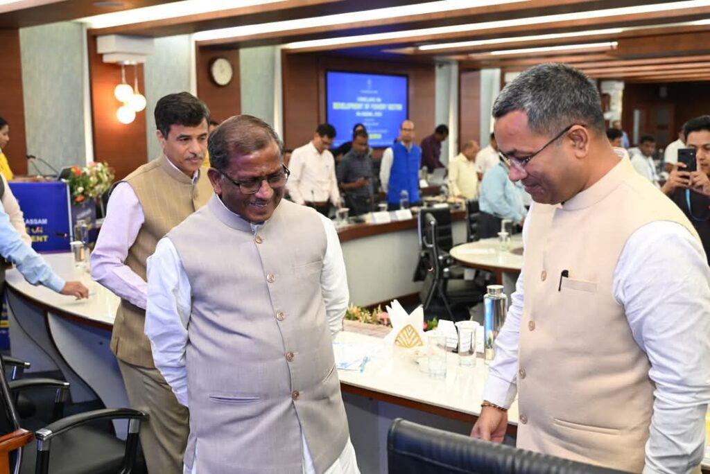 ঘরে ঘরে মাছ, ঘরে ঘরে সমৃদ্ধি, রাজ্যের মৎস্য ক্ষেত্রের নতুন দিগন্ত : কৃষ্ণেন্দু পাল ঘরে ঘরে মাছ, ঘরে ঘরে সমৃদ্ধি, রাজ্যের মৎস্য ক্ষেত্রের নতুন দিগন্ত : কৃষ্ণেন্দু পাল