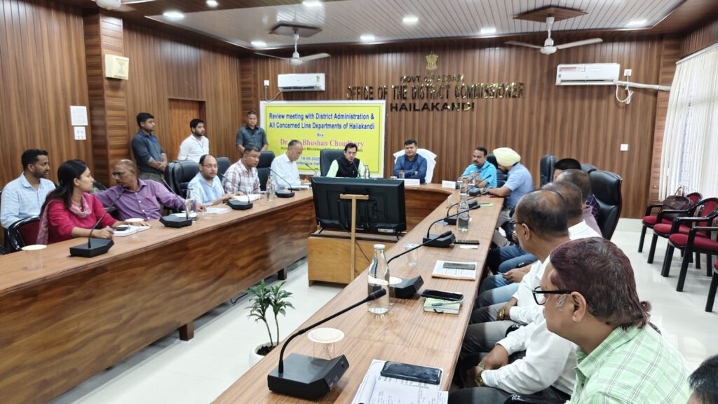 হাইলাকান্দিতে কেন্দ্রীয় জল শক্তি প্রতিমন্ত্রীর পর্যালোচনা সভা হাইলাকান্দিতে কেন্দ্রীয় জল শক্তি প্রতিমন্ত্রীর পর্যালোচনা সভা