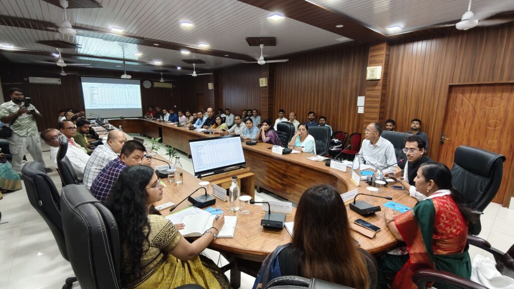 সরকারের সব প্রকল্পের সুফল সুনিশ্চিত করার আহবান কেন্দ্রীয় মন্ত্রীর সরকারের সব প্রকল্পের সুফল সুনিশ্চিত করার আহবান কেন্দ্রীয় মন্ত্রীর