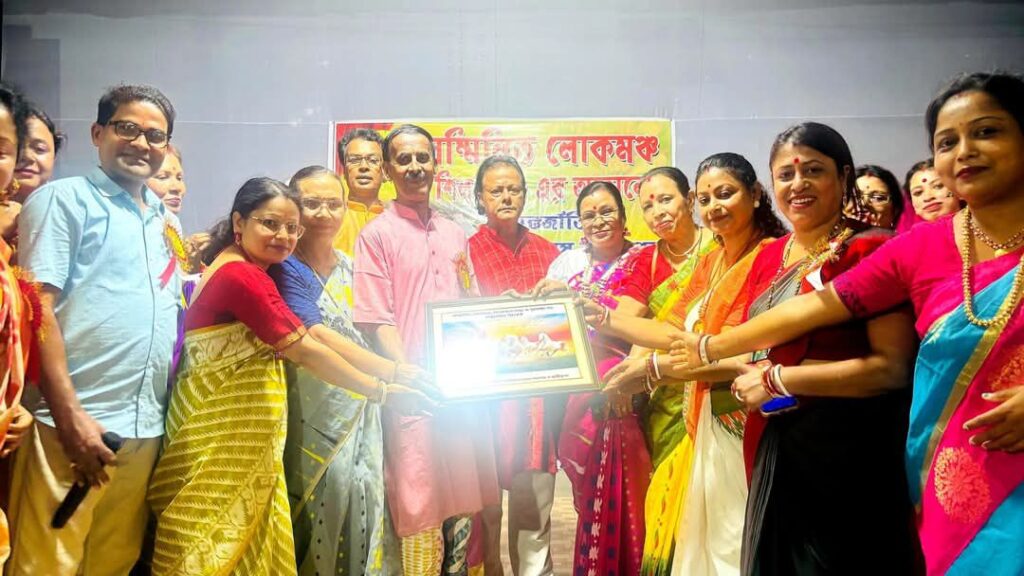 ধামাইল বাঙালির জাতীয় নৃত্য হিসাবে বিবেচিত হবার যোগ্য : সূর্য্যসেন দেব ধামাইল বাঙালির জাতীয় নৃত্য হিসাবে বিবেচিত হবার যোগ্য : সূর্য্যসেন দেব