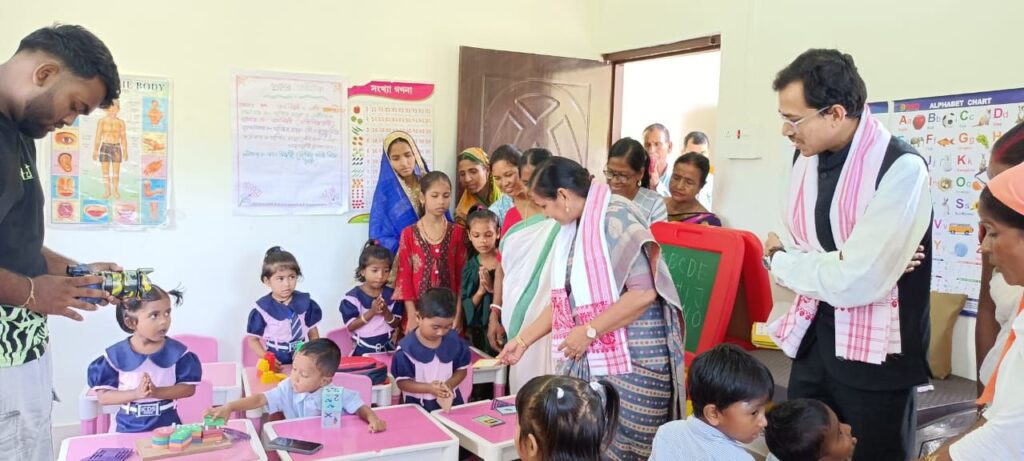 হাইলাকান্দিকে উন্নত জেলা হিসাবে গড়ে তুলতে বাকি থাকা সব কাজ শেষ করার নির্দেশ কেন্দ্রীয় মন্ত্রীর হাইলাকান্দিকে উন্নত জেলা হিসাবে গড়ে তুলতে বাকি থাকা সব কাজ শেষ করার নির্দেশ কেন্দ্রীয় মন্ত্রীর