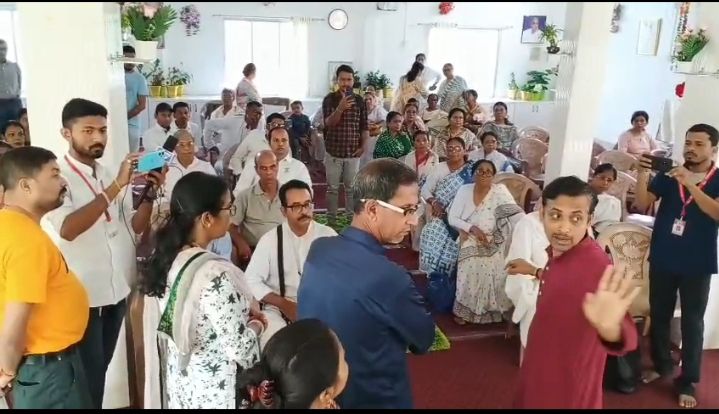 শিলচরের ব্রহ্মাকুমারী সেন্টারে কোটি কোটি টাকার কেলেঙ্কারি, সরব নতুন পুরাতন সদস্যরাও শিলচরের ব্রহ্মাকুমারী সেন্টারে কোটি কোটি টাকার কেলেঙ্কারি, সরব নতুন পুরাতন সদস্যরাও