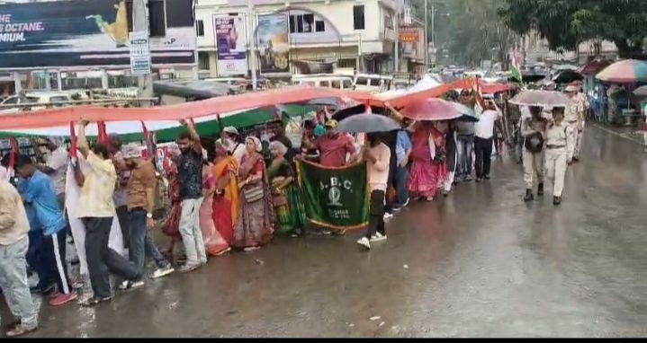 বৃষ্টি উপেক্ষা করে শিলচরে অপারেশন সিঁদুরের সাফল্যে বিশাল তিরঙ্গা যাত্রা বৃষ্টি উপেক্ষা করে শিলচরে অপারেশন সিঁদুরের সাফল্যে বিশাল তিরঙ্গা যাত্রা