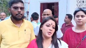 উনিশ স্মরণ ও বীর সেনানীদের শ্রদ্ধা জানাতে শিলচরে মহামিছিল বরাকের আওয়াজ-এর উনিশ স্মরণ ও বীর সেনানীদের শ্রদ্ধা জানাতে শিলচরে মহামিছিল বরাকের আওয়াজ-এর