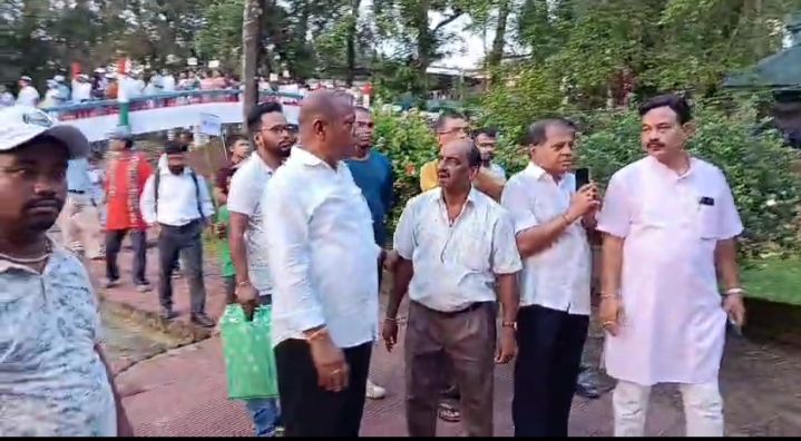 উনিশ স্মরণ ও বীর সেনানীদের শ্রদ্ধা জানাতে শিলচরে মহামিছিল বরাকের আওয়াজ-এর উনিশ স্মরণ ও বীর সেনানীদের শ্রদ্ধা জানাতে শিলচরে মহামিছিল বরাকের আওয়াজ-এর