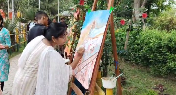 মর্যাদা সহকারে স্মরণ উনিশ, আবেগে ভেসে গেল গান্ধী বাগ মর্যাদা সহকারে স্মরণ উনিশ, আবেগে ভেসে গেল গান্ধী বাগ