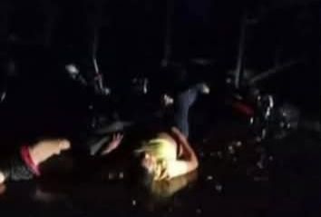 তেলিখালে ভয়ঙ্কর দুর্ঘটনা, থেমে থাকা গাড়িতে বাইকের ধাক্কা, হত ১ তেলিখালে ভয়ঙ্কর দুর্ঘটনা, থেমে থাকা গাড়িতে বাইকের ধাক্কা, হত ১