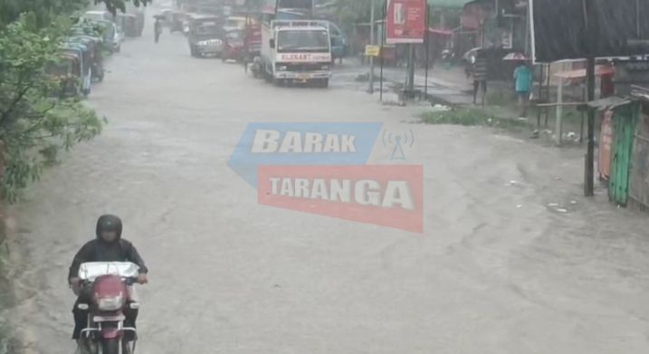 শিলচর শহরসহ বহু এলাকা জলের তলায়, নাজেহাল জনজীবন শিলচর শহরসহ বহু এলাকা জলের তলায়, নাজেহাল জনজীবন