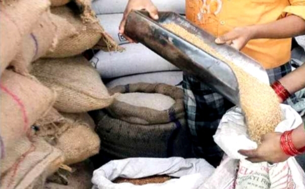 মাটিজুটির রেশন দোকানির লাইসেন্স বাতিল মাটিজুটির রেশন দোকানির লাইসেন্স বাতিল