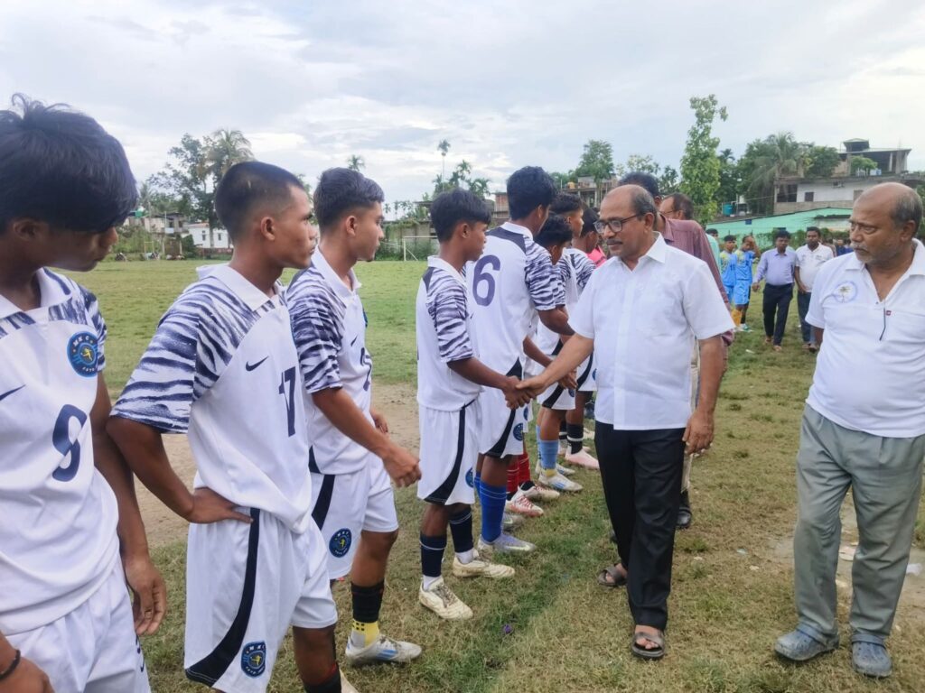 খোঁজের ফুটবলে ফাইনালে পৌঁছল মাছখাল খোঁজের ফুটবলে ফাইনালে পৌঁছল মাছখাল