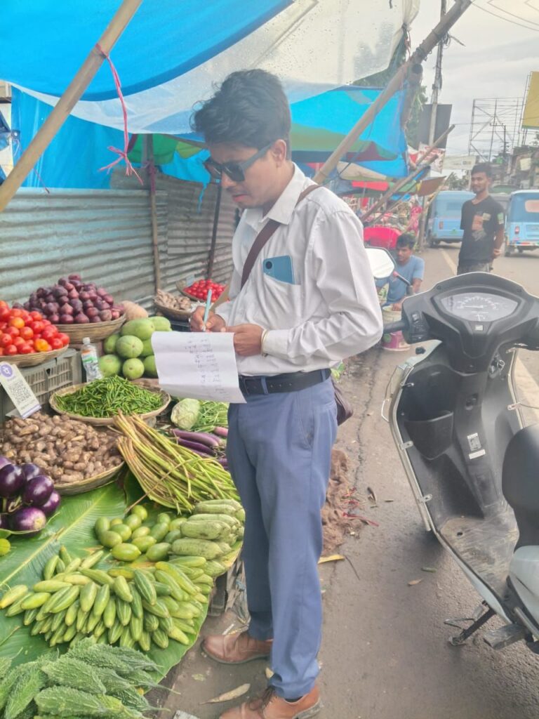 কালোবাজারির বিরুদ্ধে অভিযান, মেহেরপুর থেকে উদ্ধার ৬৯ হাজার প্যাকেট আলু কালোবাজারির বিরুদ্ধে অভিযান, মেহেরপুর থেকে উদ্ধার ৬৯ হাজার প্যাকেট আলু