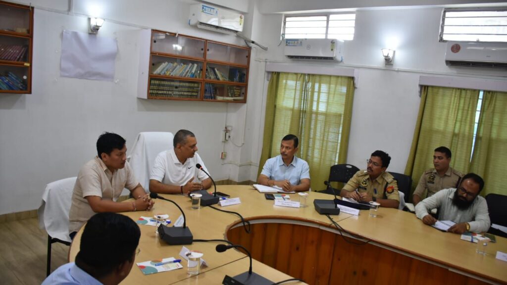 হাফলঙে যোগাযোগ ব্যবস্থা নিয়ে পর্যালোচনা বৈঠক মন্ত্রী কৌশিক রায়ের হাফলঙে যোগাযোগ ব্যবস্থা নিয়ে পর্যালোচনা বৈঠক মন্ত্রী কৌশিক রায়ের