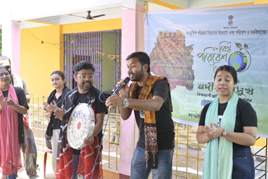আজকের গাছই আগামী প্রজন্মের সবুজ অভিভাবক : দীপায়ন আজকের গাছই আগামী প্রজন্মের সবুজ অভিভাবক : দীপায়ন