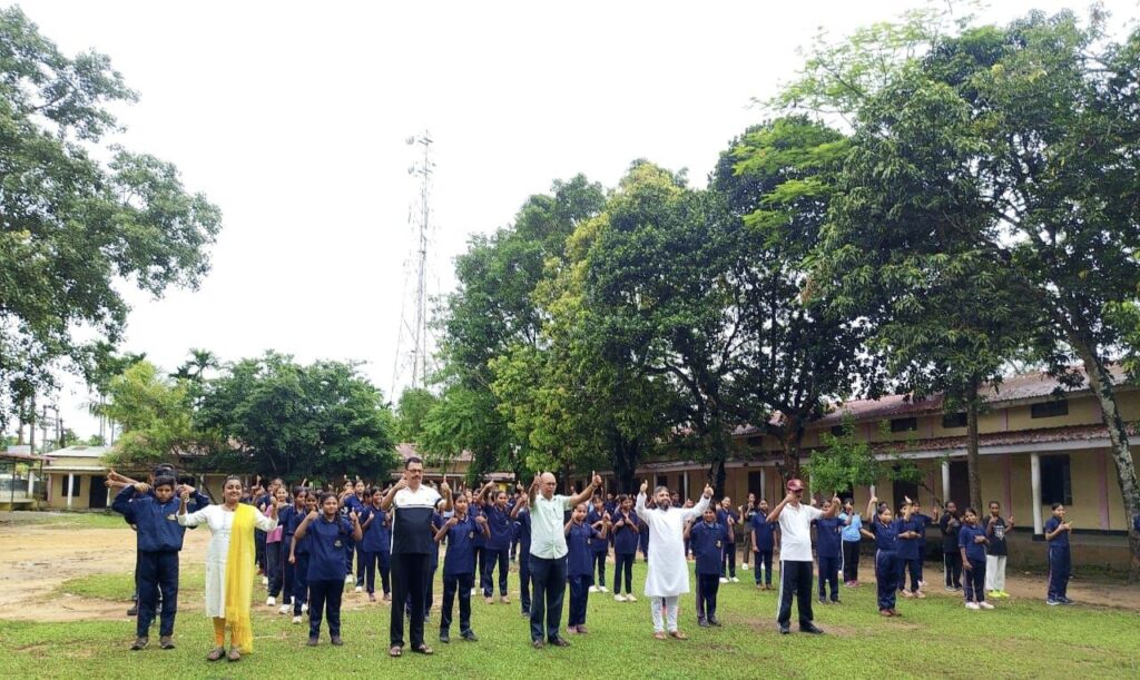 ভরাখাই হাইস্কুলে এনসিসির উদ্যোগ "যোগ চেতনা মহোৎসব" নিরাময়ের ভরাখাই হাইস্কুলে এনসিসির উদ্যোগ "যোগ চেতনা মহোৎসব" নিরাময়ের