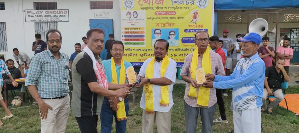 খোঁজের ফুটবলে সেমিতে ডুংরিপার খোঁজের ফুটবলে সেমিতে ডুংরিপার