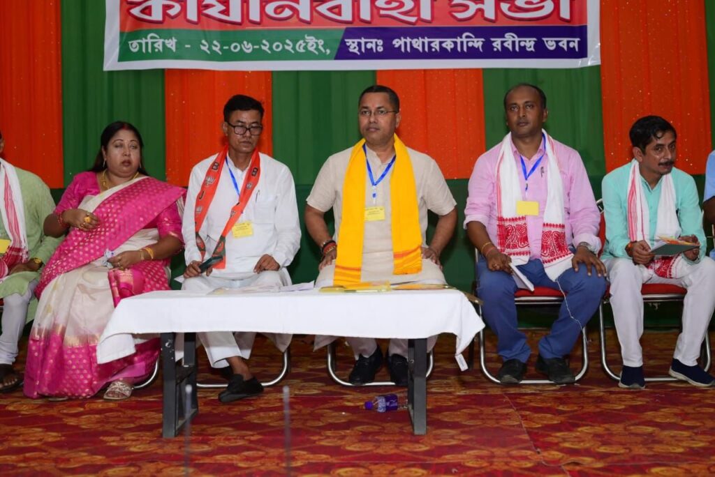 মুখ্যমন্ত্রীর হাত ধরে বরাকও এগিয়ে যাচ্ছে : কৃষ্ণেন্দু পাল মুখ্যমন্ত্রীর হাত ধরে বরাকও এগিয়ে যাচ্ছে : কৃষ্ণেন্দু পাল