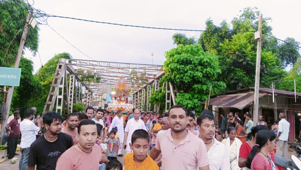 প্রচণ্ড ভক্তি ও আনন্দঘন পরিবেশে বাজারিছড়া ও লোয়াইরপোয়া এলাকায় রথযাত্রা প্রচণ্ড ভক্তি ও আনন্দঘন পরিবেশে বাজারিছড়া ও লোয়াইরপোয়া এলাকায় রথযাত্রা