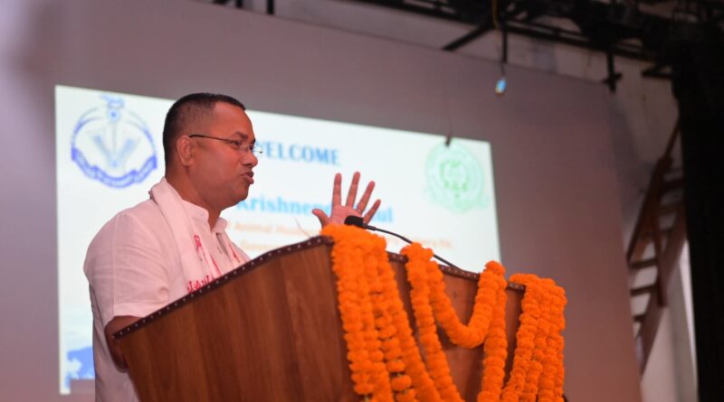 খানাপাড়া ভেটেরিনারি কলেজে অধ্যাপক ও ছাত্রছাত্রীদের সঙ্গে মতবিনিময়ে কৃষ্ণেন্দু পালের খানাপাড়া ভেটেরিনারি কলেজে অধ্যাপক ও ছাত্রছাত্রীদের সঙ্গে মতবিনিময়ে কৃষ্ণেন্দু পালের