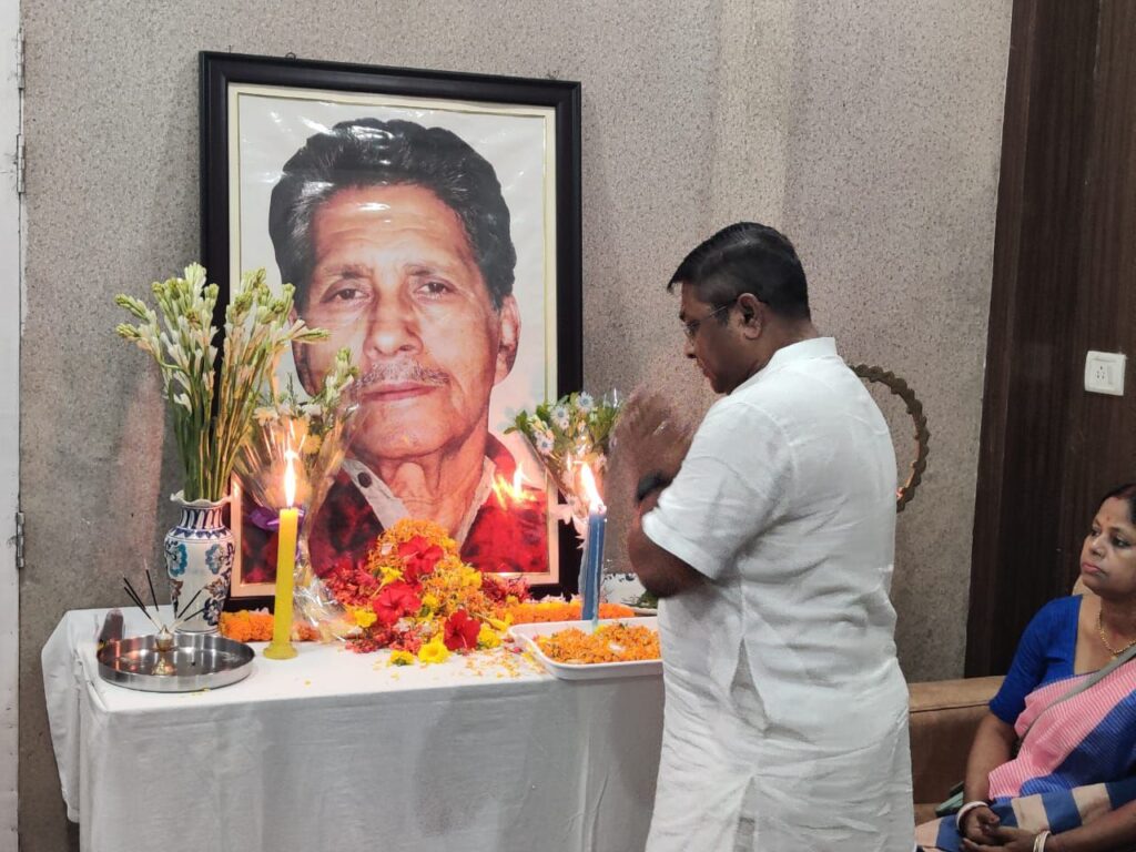 মৃত্যুবার্ষিকীতে জননেতা বিমলাংশু রায় স্মরণ শিলচরে মৃত্যুবার্ষিকীতে জননেতা বিমলাংশু রায় স্মরণ শিলচরে