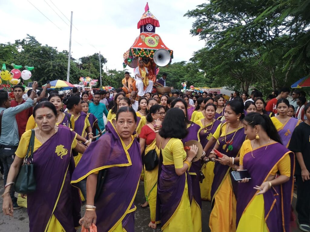 মন্ত্রী কৃষ্ণেন্দুর উপস্থিতিতে পাথারকান্দিতে রথযাত্রার মহোৎসব মন্ত্রী কৃষ্ণেন্দুর উপস্থিতিতে পাথারকান্দিতে রথযাত্রার মহোৎসব