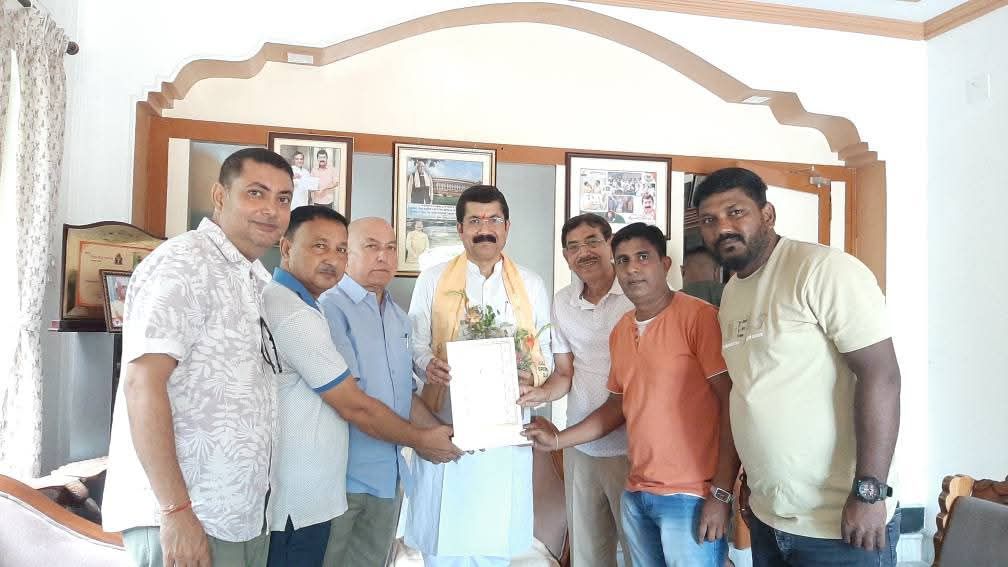 সাংসদ কণাদ পুরকায়স্থকে সংবর্ধনা শিলচর স্পোর্টিং ক্লাবের সাংসদ কণাদ পুরকায়স্থকে সংবর্ধনা শিলচর স্পোর্টিং ক্লাবের