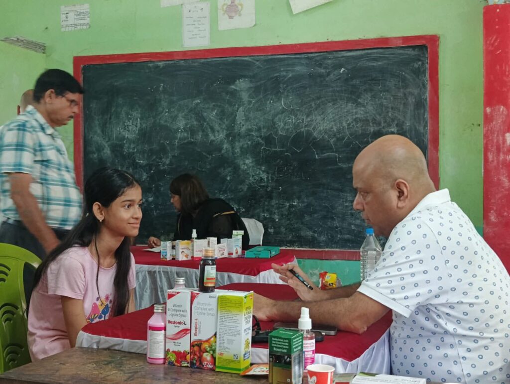 পাঁচগ্রামে বিনামূল্যে স্বাস্থ্য শিবির, ওষুধপত্র বিতরণ পাঁচগ্রামে বিনামূল্যে স্বাস্থ্য শিবির, ওষুধপত্র বিতরণ
