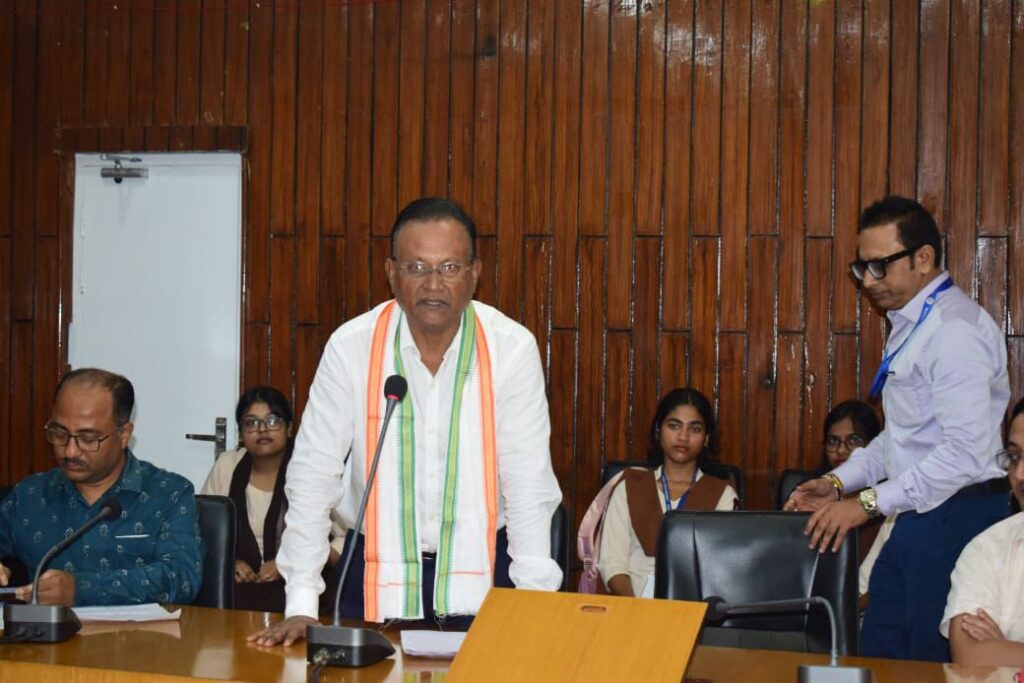 কাছাড় জেলা প্রশাসনের উদ্যোগে দেশভক্ত তরুণরাম ফুকন দিবস উদযাপন কাছাড় জেলা প্রশাসনের উদ্যোগে দেশভক্ত তরুণরাম ফুকন দিবস উদযাপন
