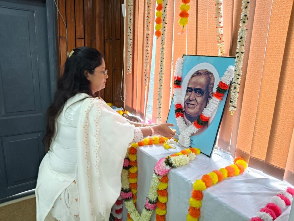 কাছাড় জেলা প্রশাসনের উদ্যোগে দেশভক্ত তরুণরাম ফুকন দিবস উদযাপন কাছাড় জেলা প্রশাসনের উদ্যোগে দেশভক্ত তরুণরাম ফুকন দিবস উদযাপন