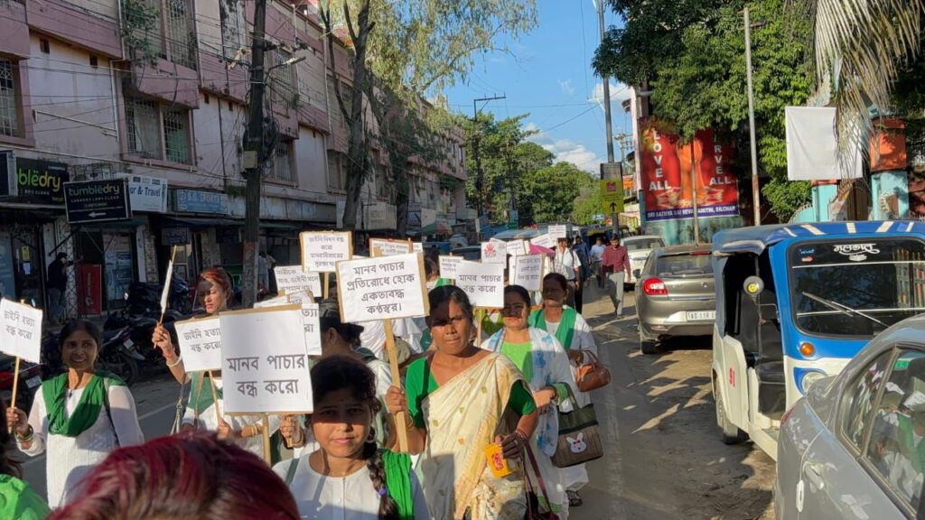 "মানব পাচার ও ডাইনি অপবাদ নির্মূলে দৃঢ় প্রত্যয়—কাছাড়ের জেলা আয়ুক্ত মৃদুল যাদবের আহ্বান "মানব পাচার ও ডাইনি অপবাদ নির্মূলে দৃঢ় প্রত্যয়—কাছাড়ের জেলা আয়ুক্ত মৃদুল যাদবের আহ্বান