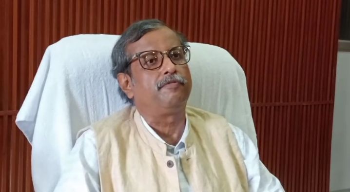 দায়িত্ব নিলেন উপাচার্য নিরঞ্জন রায় দায়িত্ব নিলেন উপাচার্য নিরঞ্জন রায়